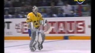 Hockey vm 2003  Sverige mot Finland [upl. by Kenay326]