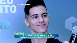 Garota faz festa de 15 anos na Record com direito de dança com Biel [upl. by Zednanreh391]