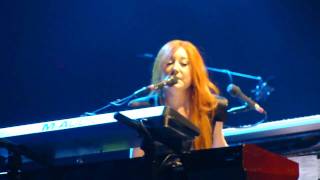 Tori Amos  Concertina  Paris 2009 [upl. by Nedyarb40]