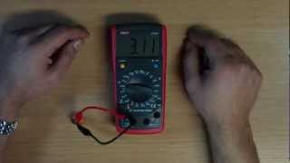 Review UniT UT603 LCR Meter [upl. by Emirak]