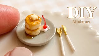 DIY  粘土で作るミニチュアのパンケーキ  ミニチュアフード  Miniature Pancakes plates and cutlery  Air dry clay [upl. by Hadlee]