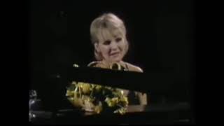 PETULA CLARK REMEMBERS KAREN CARPENTER [upl. by Aliled938]