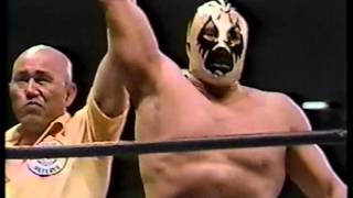 Mil Máscaras vs The Destroyer US heavyweight championship ☆1977 [upl. by Autry]