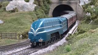 HM140 Hornby streamlined Coronation for OO gauge [upl. by Cenac462]