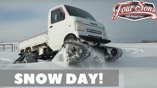 Suzuki Carry Mini Truck On Tracks  Snowday [upl. by Stavros]