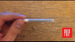 How to roll a cigarette [upl. by Marthe]