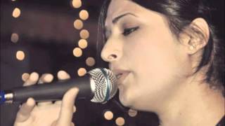 Kashmiri SongShazia Bashir Che Kamu Soni Maini [upl. by Netsew]