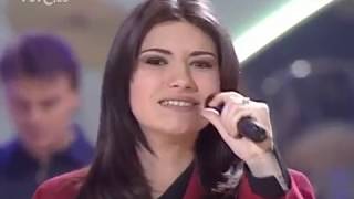 LAURA PAUSINI Amores Extraños TVE 1994 [upl. by Akfir813]