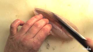 Rensing og tilberedning av abbor  How to clean and cook perch [upl. by Aivax]