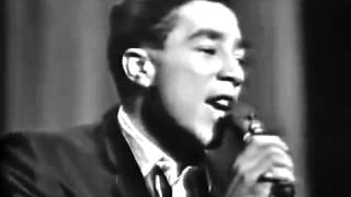 Smokey Robinson Ooh Baby Baby Live [upl. by Emera502]