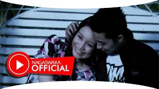 Gibrans  Salahkah Mencintaimu Official Music Video NAGASWARA music [upl. by Nilved]