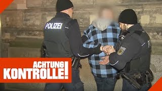 Aggressiver Mann beleidigt amp bedroht Polizei  Achtung Kontrolle  Kabel Eins [upl. by Laoj]