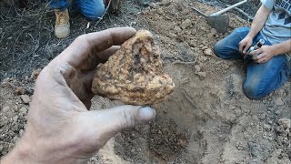 19 OUNCE MONSTER GOLD NUGGET [upl. by Htnamas]