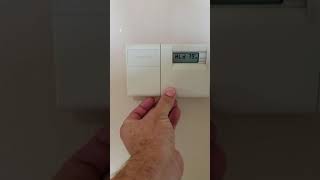 Honeywell 1997 Thermostat reset [upl. by Okika456]