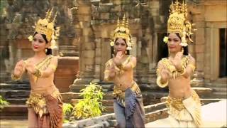 អប្សរាល្ខោនព្រះរាជទ្រព្យ Beautiful Apsara Royal Dancers in Angkor Wat Cambodia [upl. by Aretha]