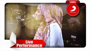 FATIN  Aku Memilih Setia Acoustic Version [upl. by Ahcsropal]